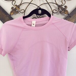 Lululemon Athletica Soft Pink Short Sleeve Tee and leggings set